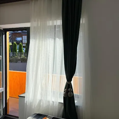 Alpen Krokus Bed & Breakfast