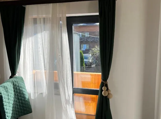 Bed & Breakfast Alpen Krokus 3*