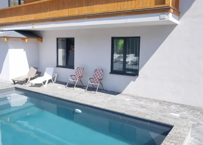 Alpen Krokus Bed & Breakfast 3*
